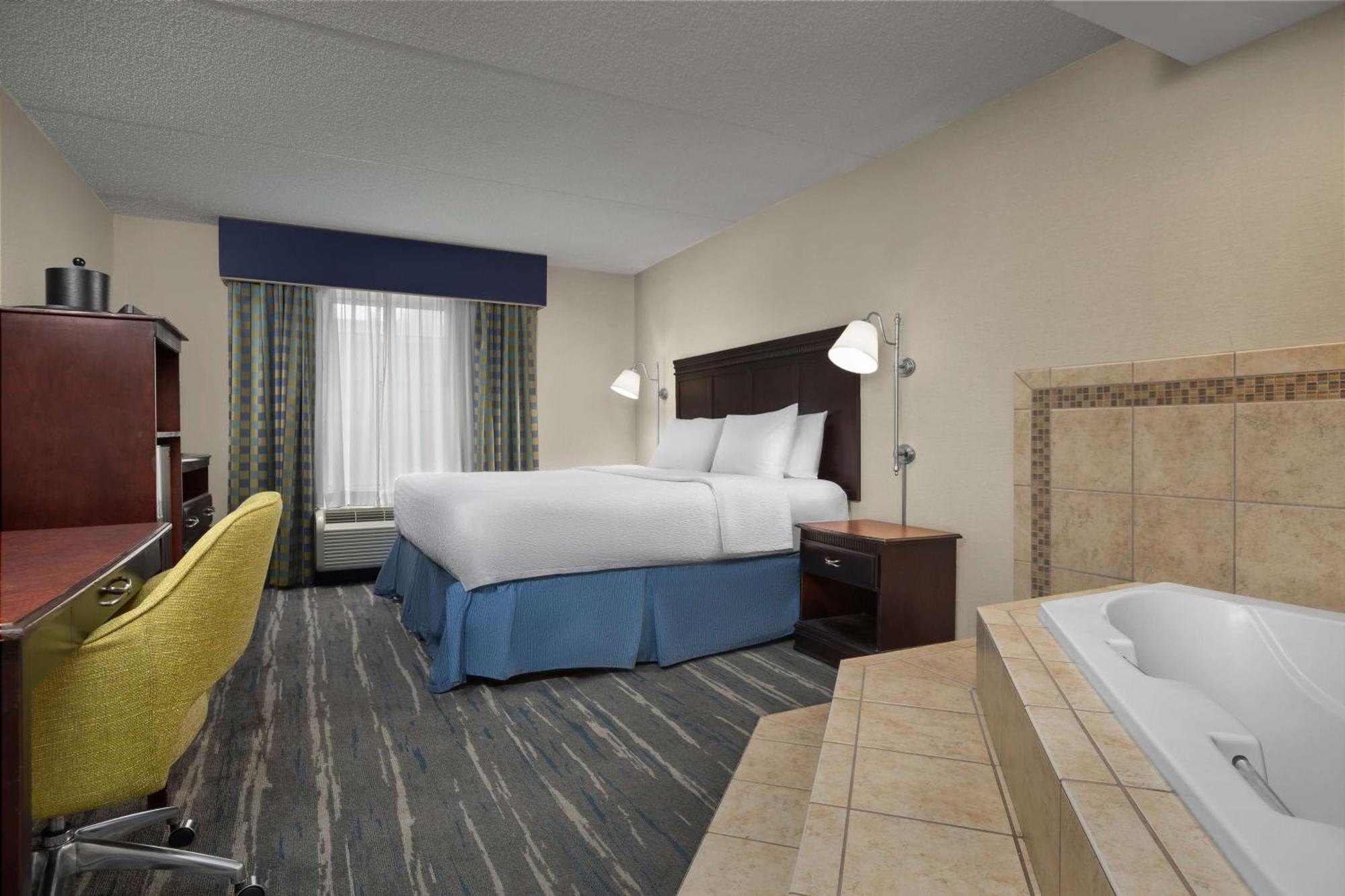 Hampton Inn Syracuse Clay Liverpool Exterior photo